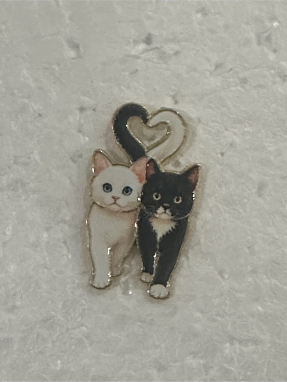 Cute Two Cats Heart Enamel Pin - Black & White